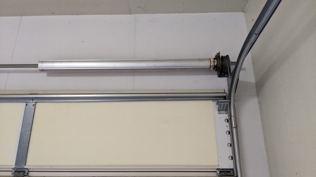 他社メーカーのスプリング交換もできます。